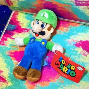 NEW NINTENDO SUPER MARIO VIDEO GAME LUIGI PLUSH DOLL TOY FIGURE NWT